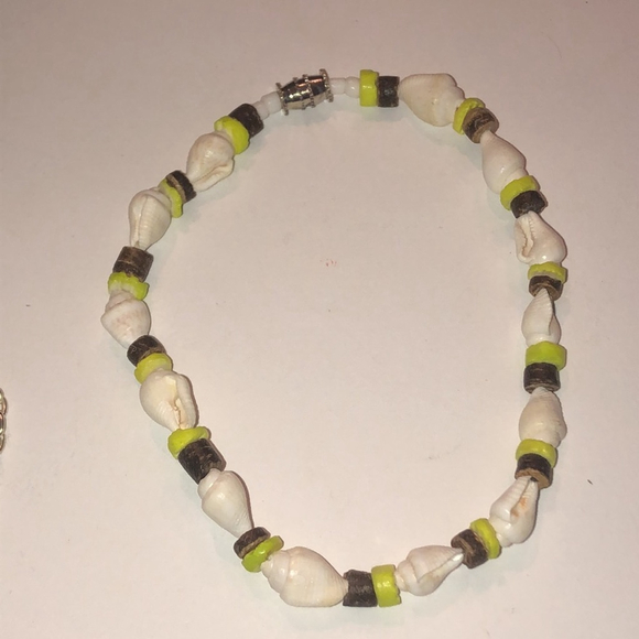 Lot of 3 Ankle Bracelets Shell Silver Tone Boho Floral Anklets - Picture 8 of 8